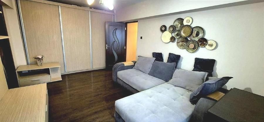 De închiriat apartament 3 camere Brâncoveanu - Poză 2