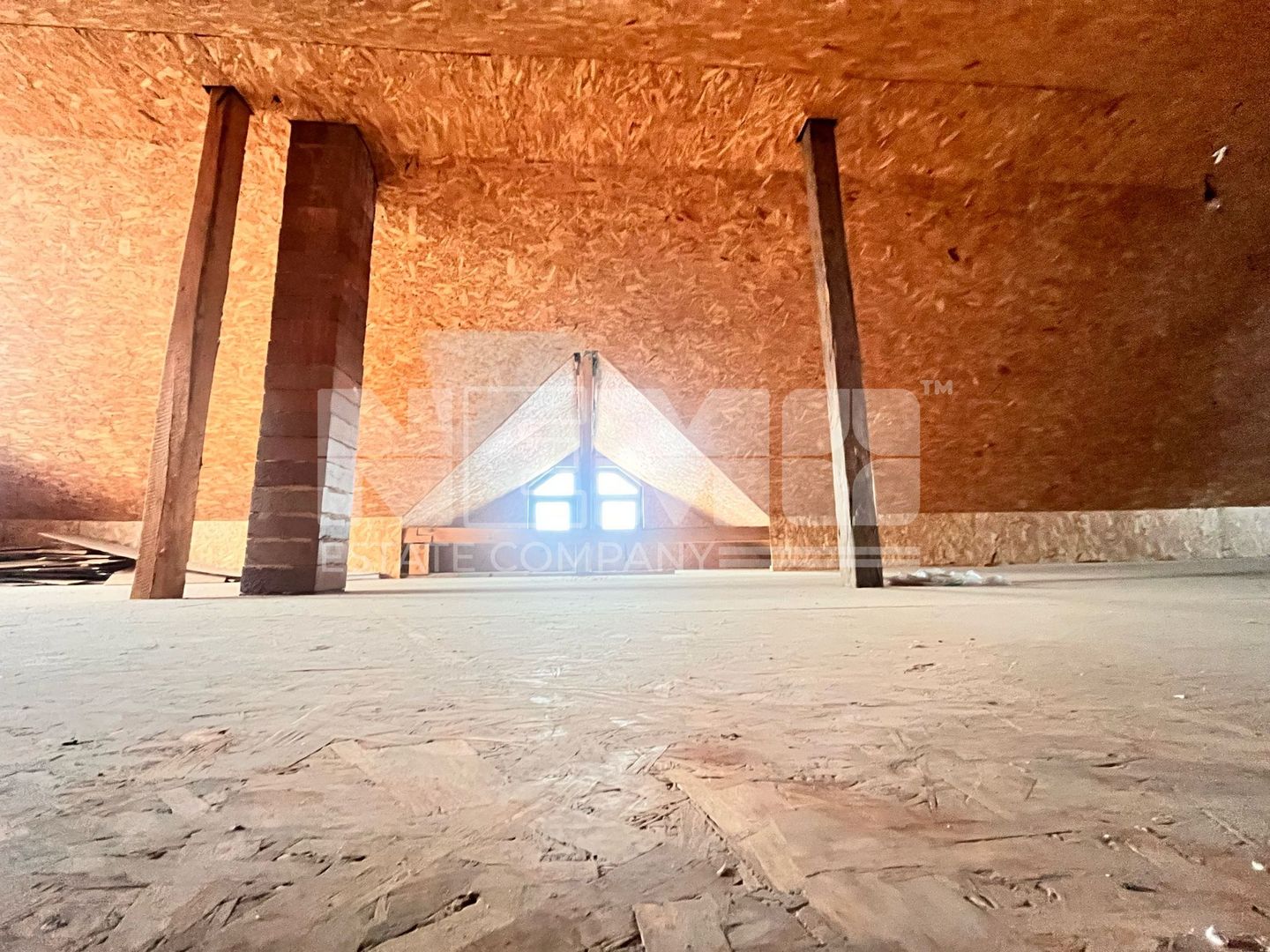 Vanzare/Inchiriere Penthouse +Pod  6 Camere 227 Mp I Suceava/Scheia - Poză 13