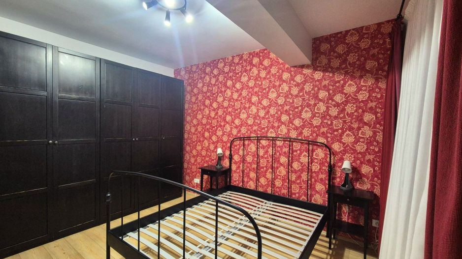 Bloc nou, sectiune mare, apartament 3 camere cu semineu, terasă mare si garaj - Poză 14