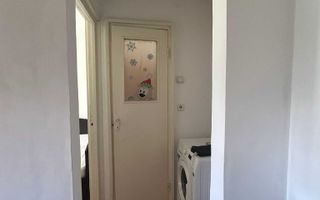 Apartament cu 2 camere, mobilat și utilat. - Poză 4
