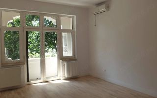 Spațiu de birouri Toata Vila 260 mp Etaj + Mansardă + Demisol - Poză 2