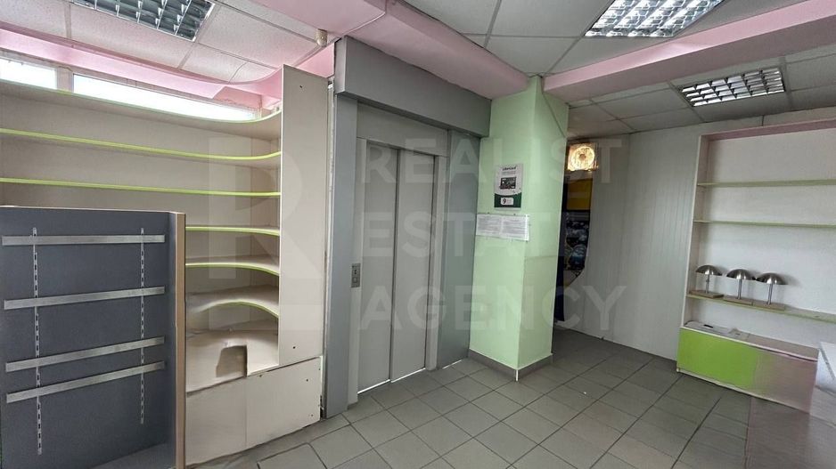 Chirie, spațiu comercial, 274 mp str. Ștefan cel Mare, Bălți - Poză 2