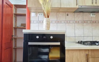 Apartament mare, decomandat, bucatarie separata. PET FRIENDLY. - Poză 30