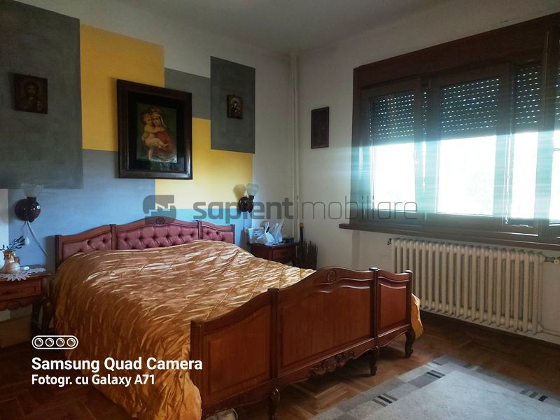 Casa cu 6 camere str.E Teodoroiu - Poză 19