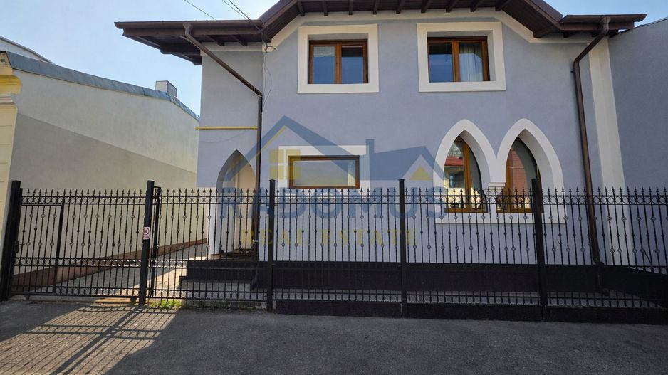 Proprietate exclusivistă | Vilă premium Ploiești – Str. Cerceluș nr. 3 - Poză 1