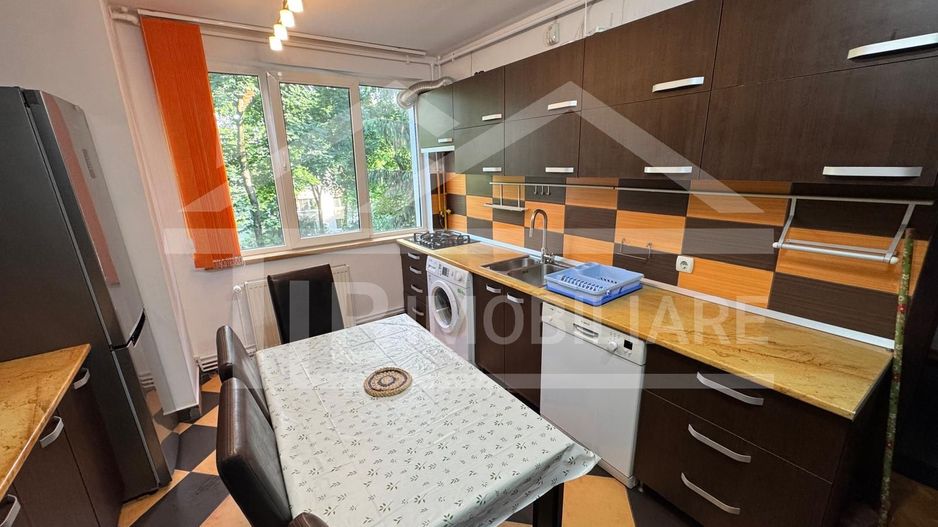 Apartament cu 2 camere, 50mp, decomandat, Zona Fortuna - Poză 6