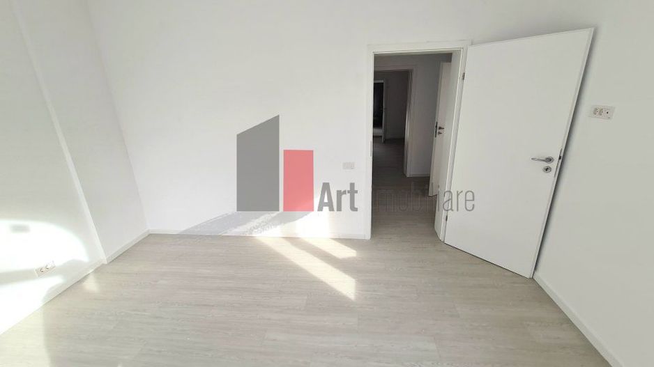 Apartament 3 camere parter de vila Unirii - Poză 4