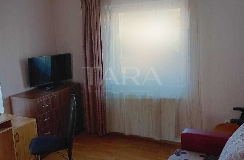 Apartament decomandat cu 2 camere, 56 mp, balcon generos și parcare. - Poză 5