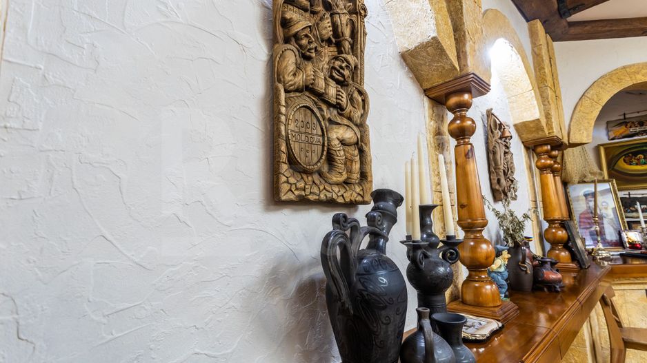 Vânzare casă de lux, 700 mp + 22 ari, situată în Tohatin - Poză 35