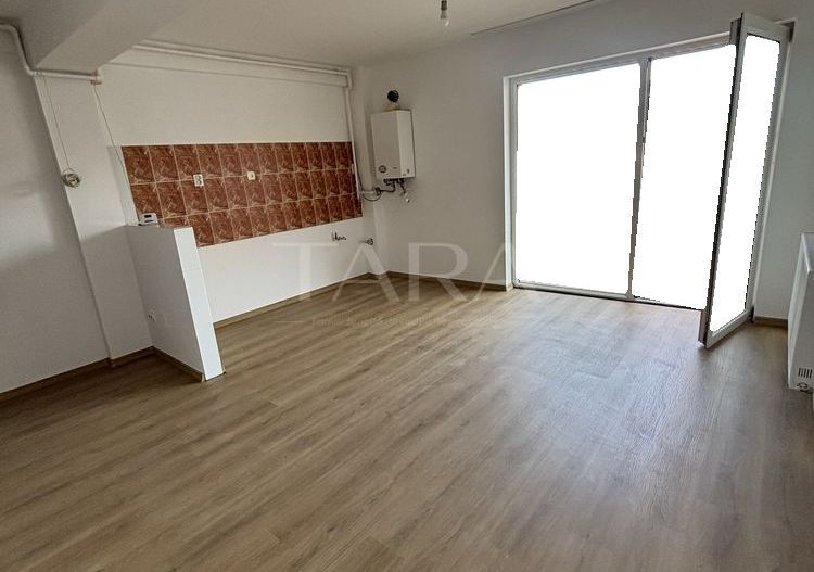 Apartament cu 2 camere in zona centrala - Poză 2
