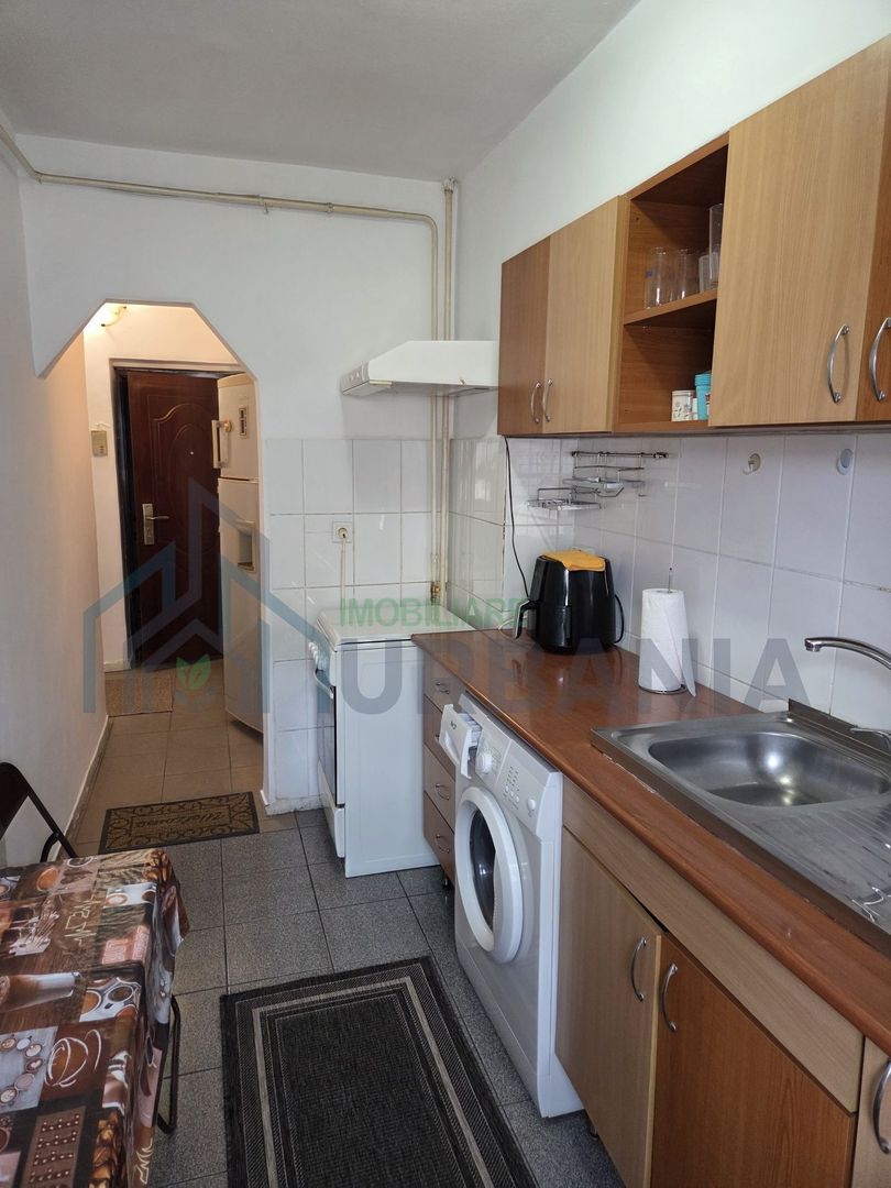 Garsonieră de închiriat, 40 mp, zona Capăt Canta, etaj 4/10, cu lift - Poză 7