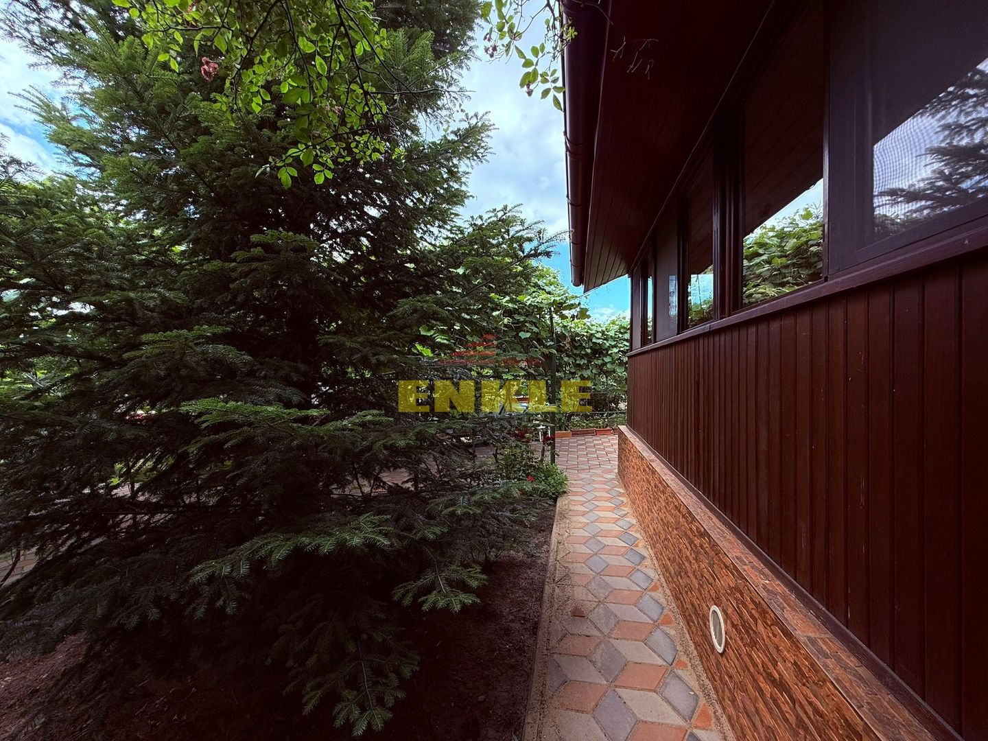 De vanzare casa P+M, 900 mp teren, zona Baisa - Poză 10