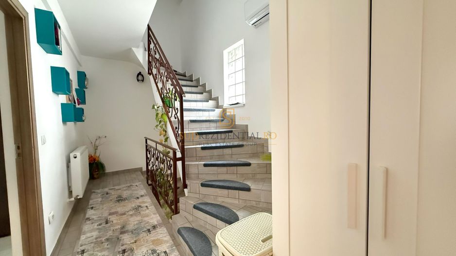 Vila insiruita mobilata si utilata / 4 camere/ 3 Bai / Curte proprie - Poză 9