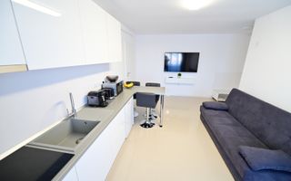 Apartament modern 3 camere 76 mp etaj 4/8 lift zona Doamna Stanca - Poză 3