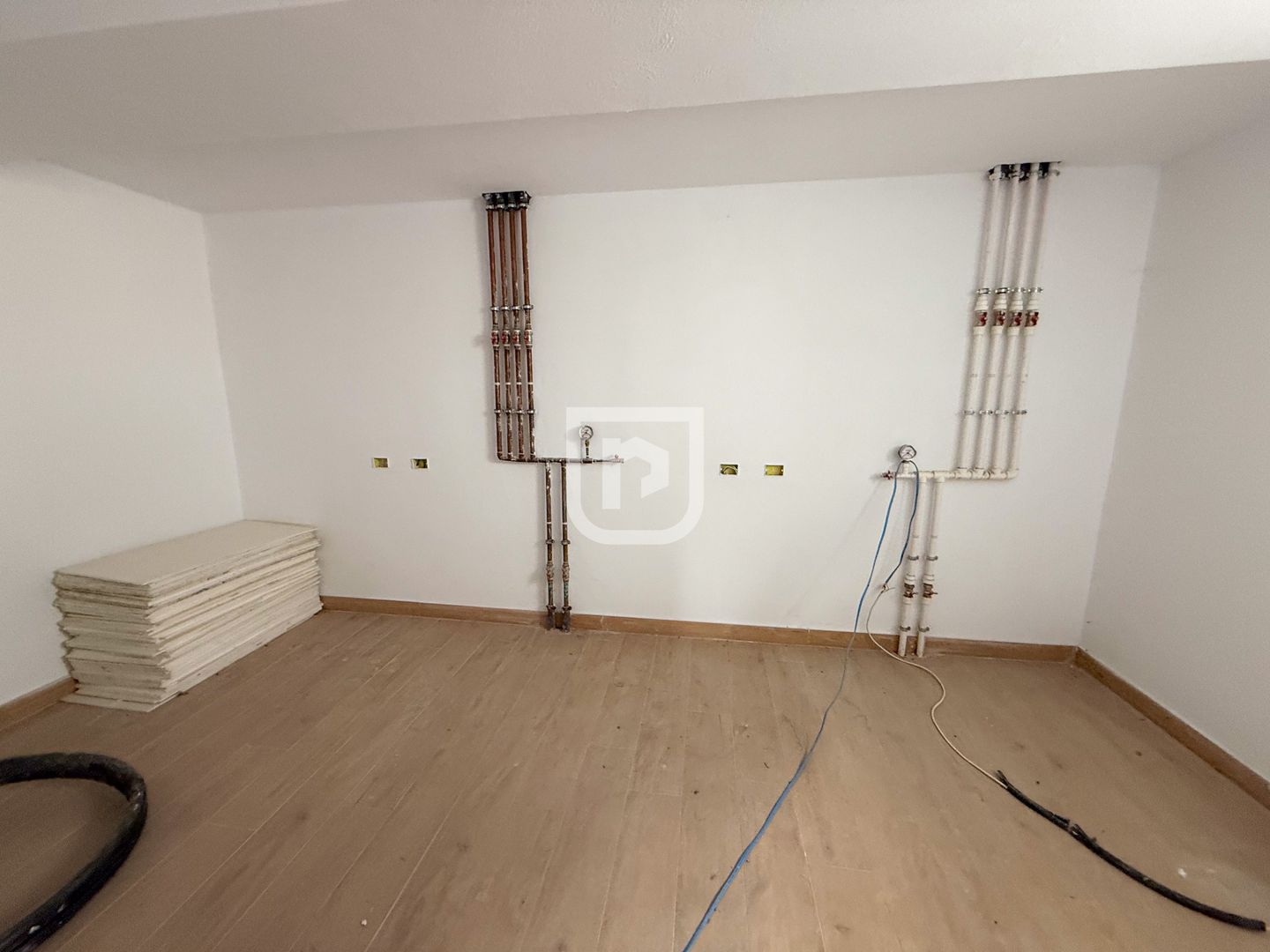 Casă S+P+E, 320 mp utili, teren 2.650 mp – zona Aurel Vlaicu, Suceava - Poză 10