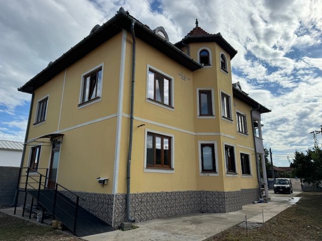 De vanzare casa in Lugoj pe strada Bocsei - Poză 3
