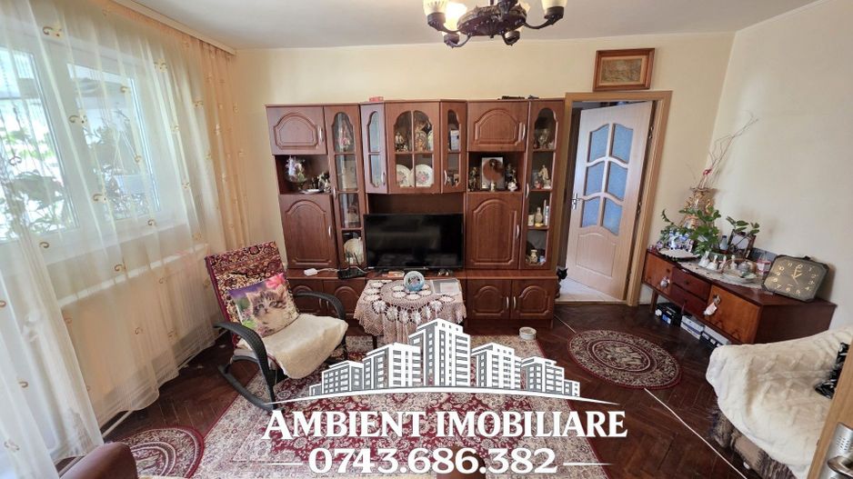 Apartament cu 2 camere, ETAJ 3, mobilat și utilat, VASLUI - zona NORD; - Poză 1