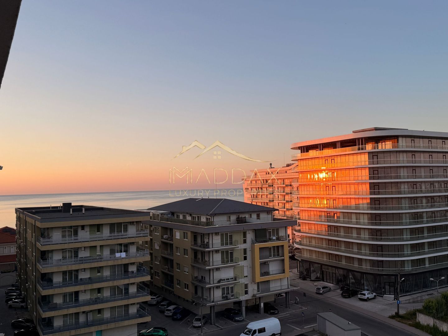Apartament modern*Complex NOU* Parcare inclusa**Malul marii//Mamaia Nord - Poză 1