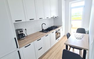 Apartament modern 57 mp utili 2 balcoane loc de parcare zona Lazaret - Poză 3