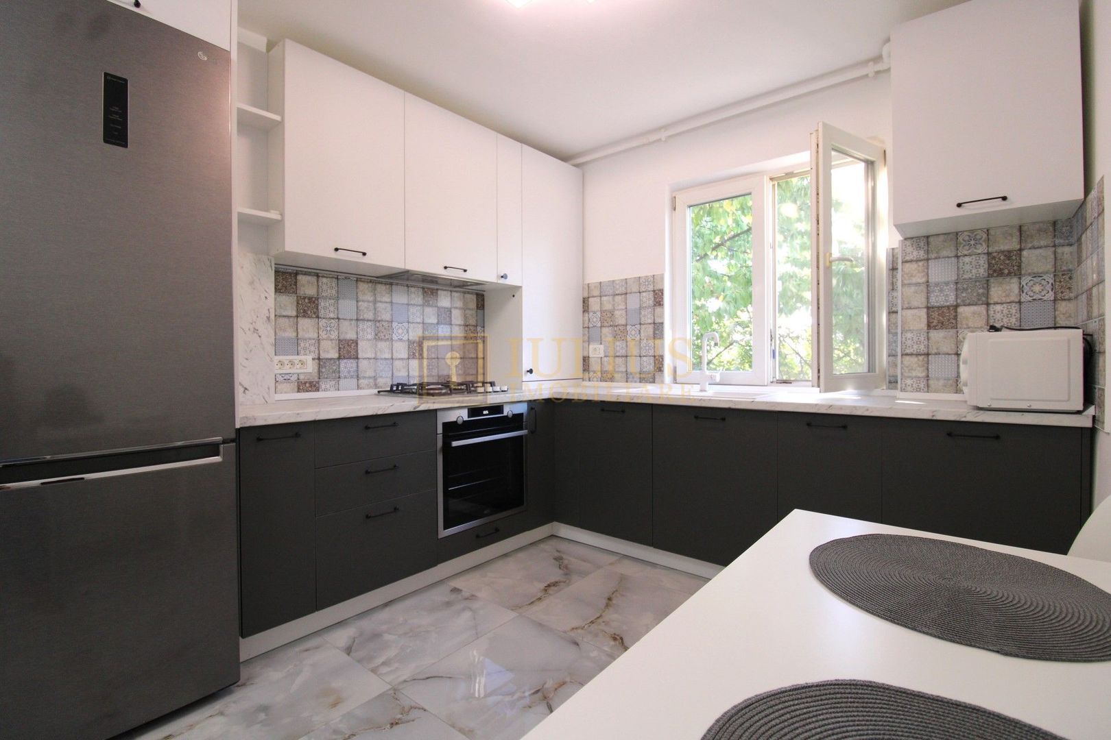 Apartament spatios, amenajat modern, dressing-Cetatii - Poză 4