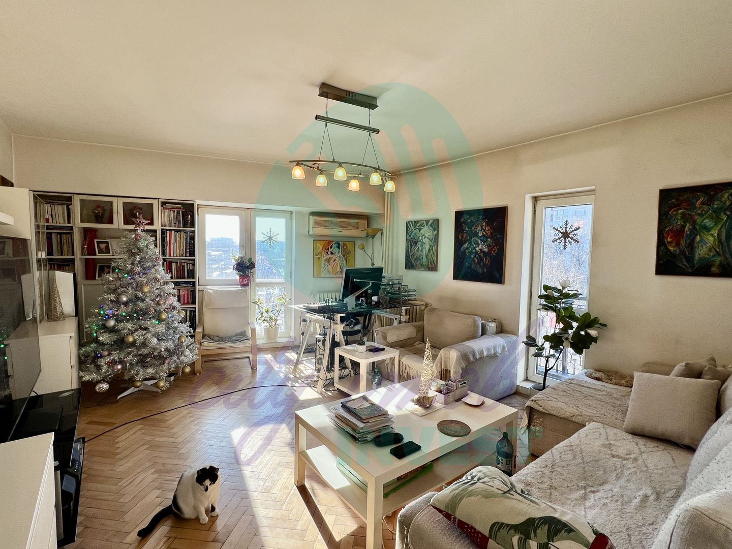 3 camere Unirii -Libertății | Vedere Parlament & Catedrală | Bloc 1992 - Poză 1