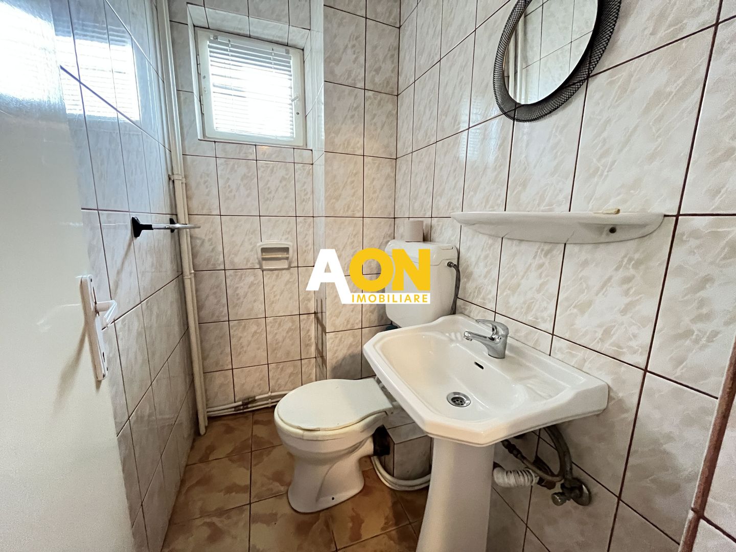 Apartament cu 3 Camere, Etaj Intermediar, Zona Cetate - Poză 8