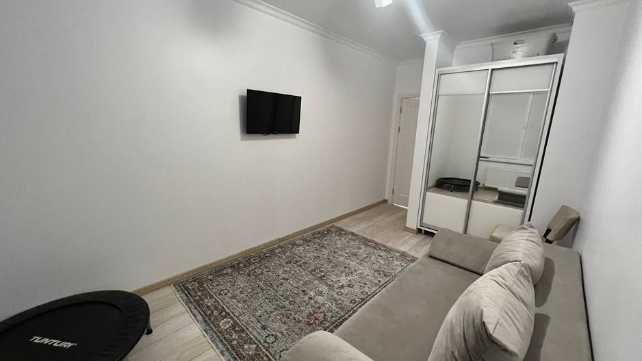 Apartament cu 3 camere de vânzare - Poză 12