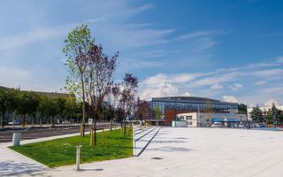 Oportunitate de investitie, 50 mp, zona Plopilor, Sala Polivalenta. - Poză 1