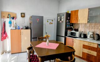 Corp de Casa de Vanzare - Poză 5