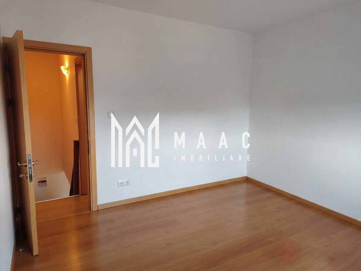 Apartament 3 camere de vânzare | Sibiu, Central | 52 mp - Poză 2
