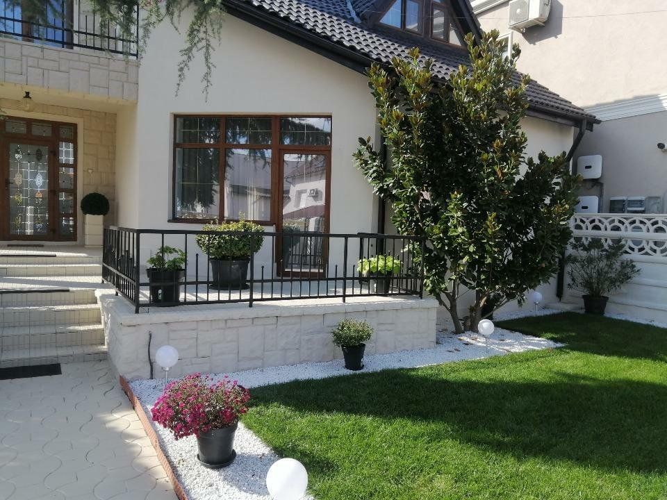 Vila unicat aproape de lac - Poză 3