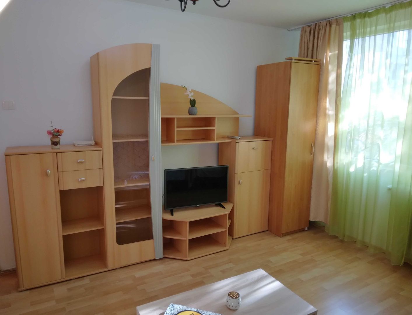 Garsoniera mobilata etaj 1, parcare, metrou 5 min, Valea Ialomitei - Poză 1