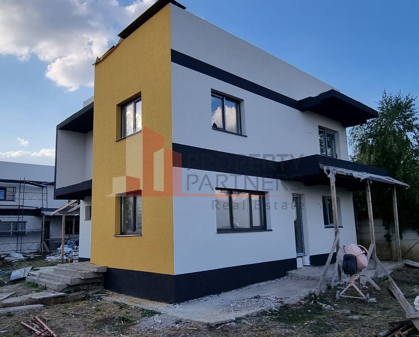 Casa cu arhitectura moderna | contemporana - Poză 1