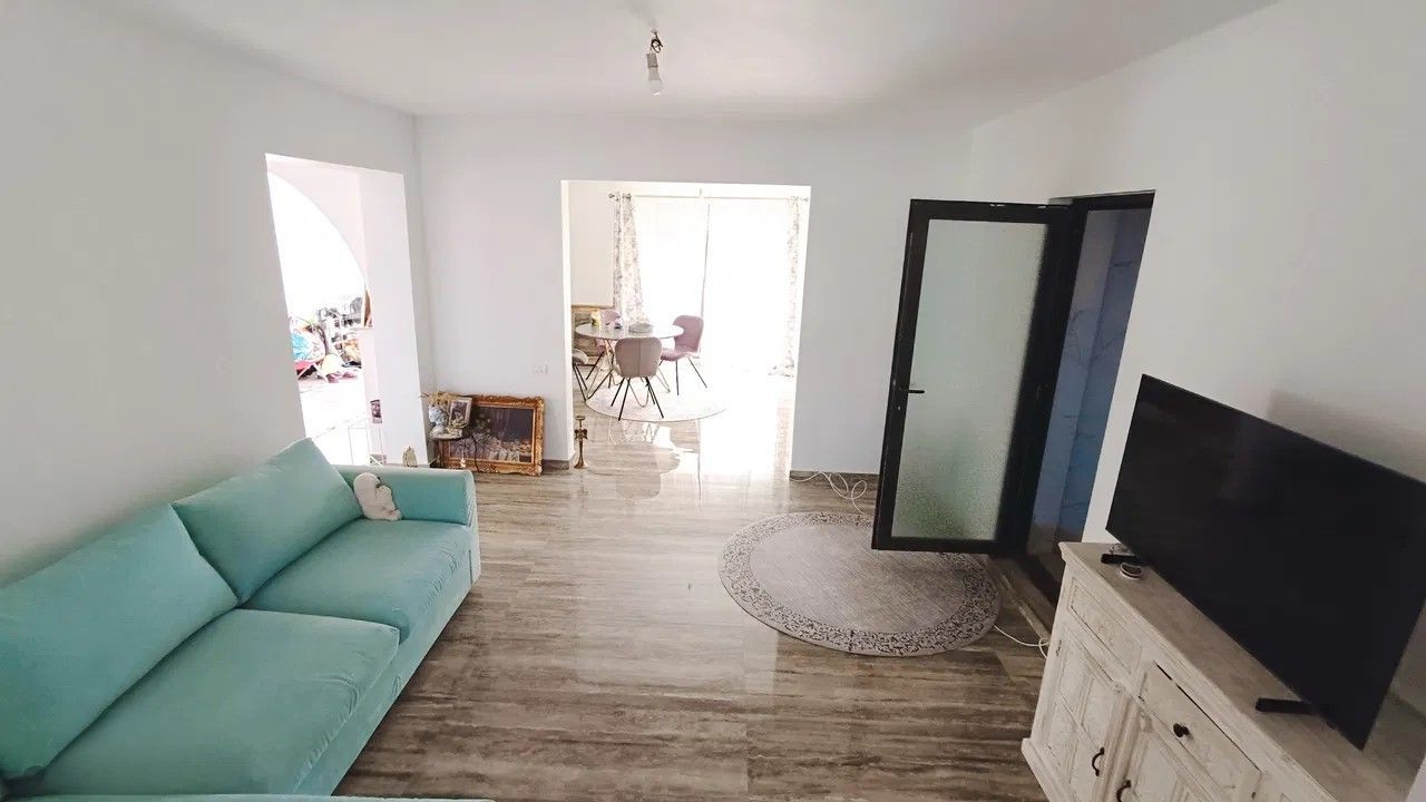 Vanzare vila rustica - 250 mp - Frumusani - Poză 5