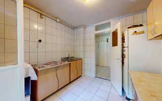 Apartament 3 camere  Pantelimon Bd.Chisinau Herţa - Poză 14