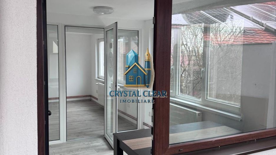 Casă pe 3 nivele, cu 13 camere-zonă centrală, str. Mihail Kogălniceanu - Poză 20