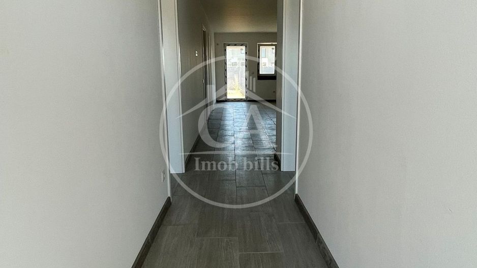 Casă de vânzare tip duplex cu 4 camere în Nojorid, Oradea. - Poză 11