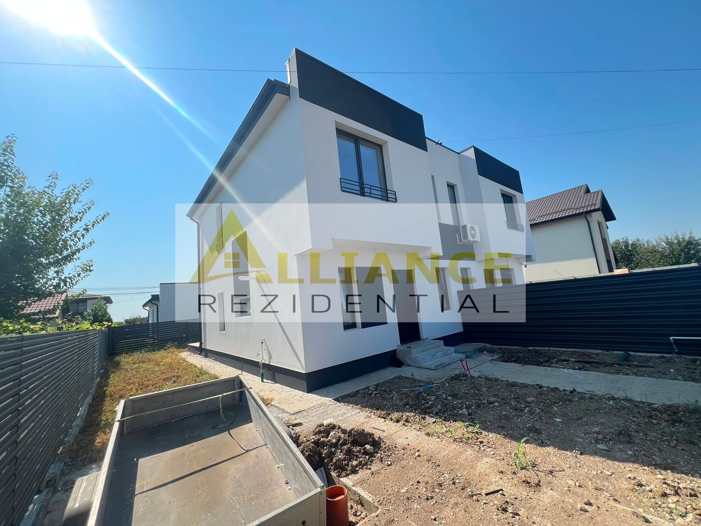 Duplex   - 3 camere -2 bai-400 M de STV - Poză 3