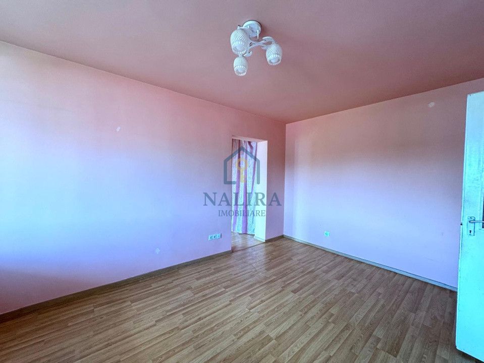 Apartament de vanzare 3 camere zona Iuliu Maniu - Poză 2