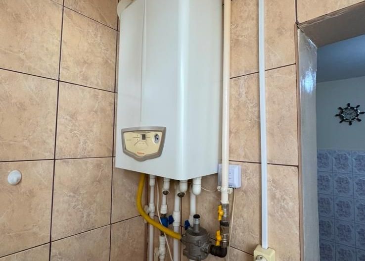 De Vânzare - Apartament 3 Camere, Strada Decebal - Poză 6