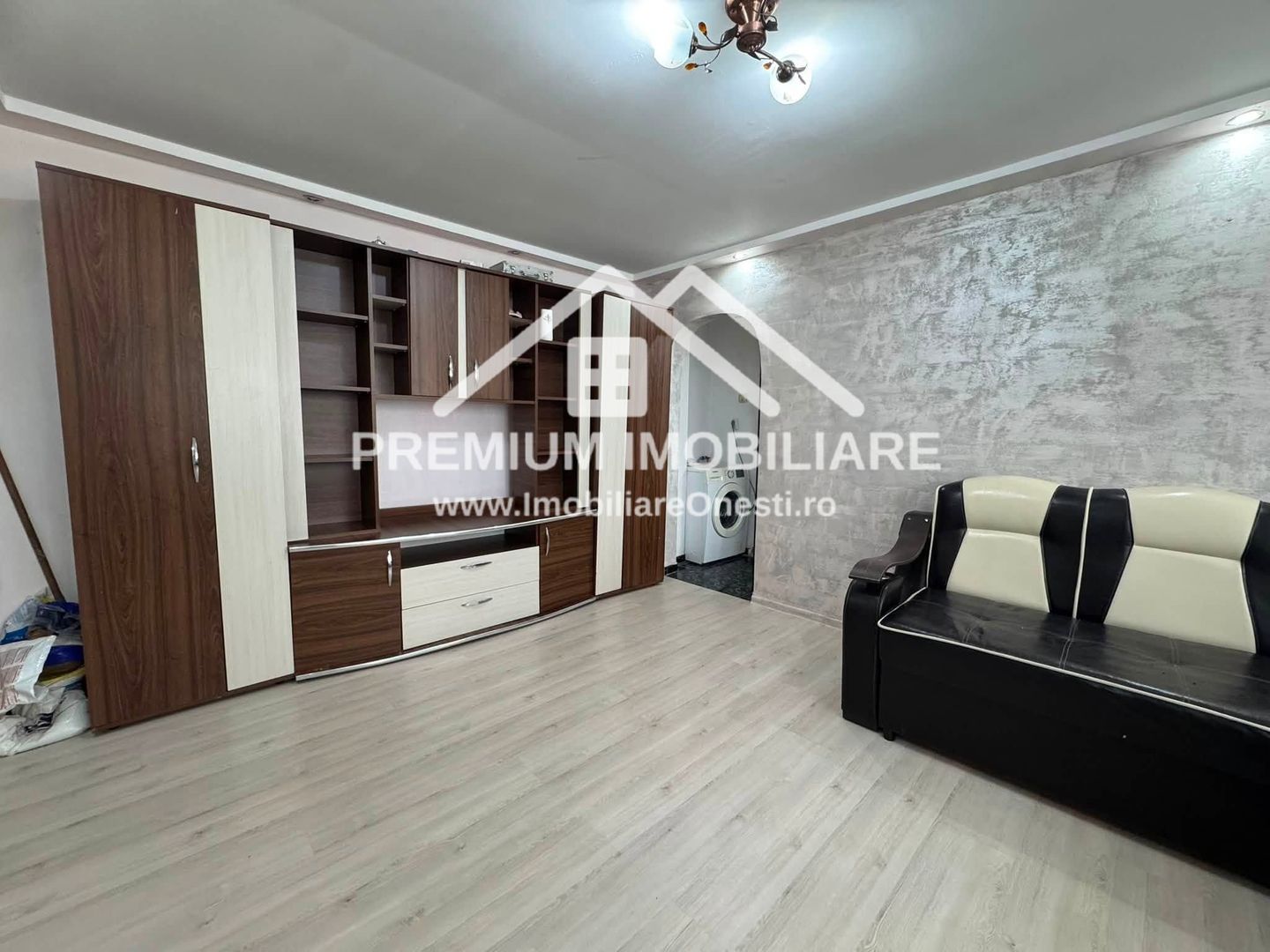 Apartament 2 Camere de Vanzare / Schimb - Poză 2