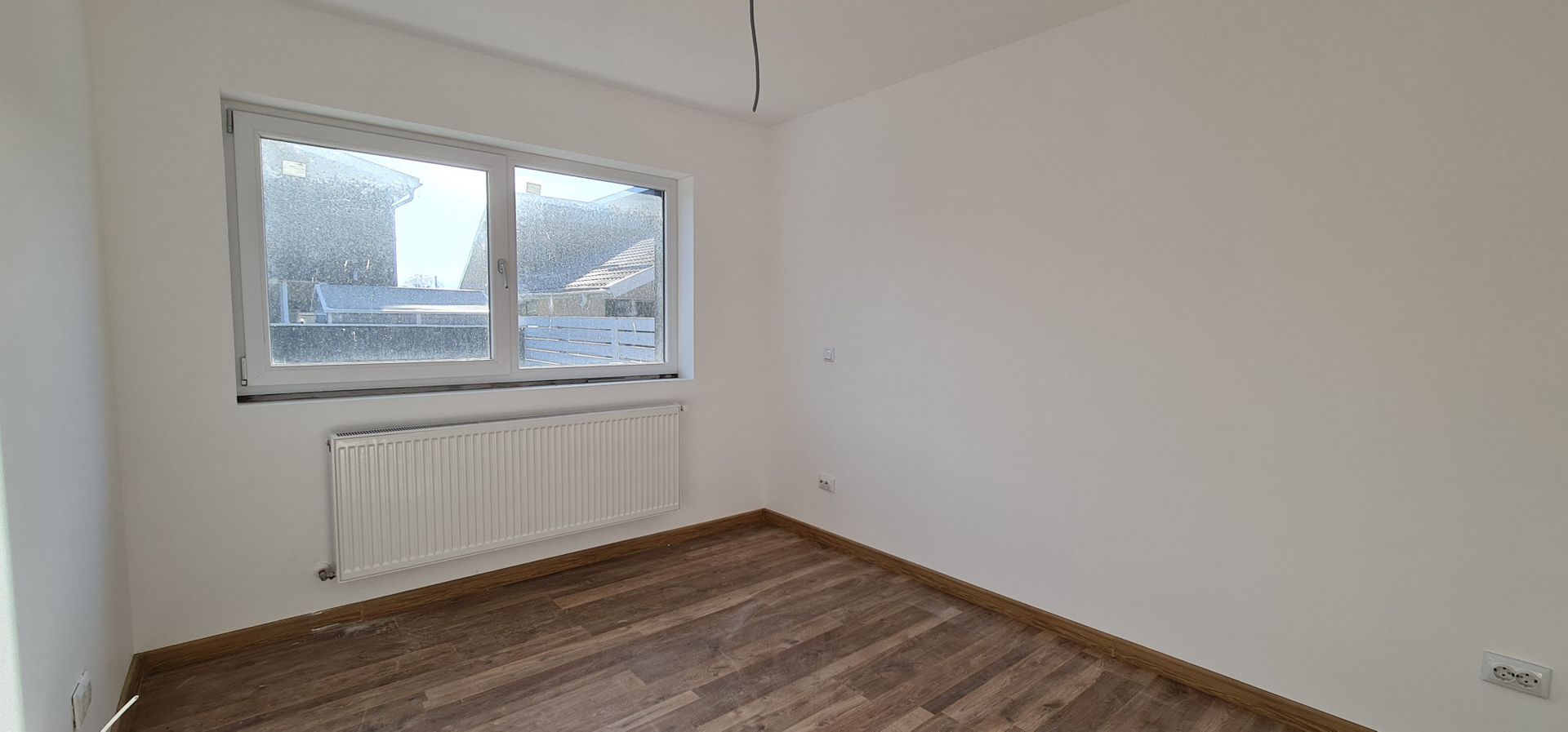 Casa finalizata si intabulata 3 camere Cartier Izvor Tarlungeni Brasov - Poză 6