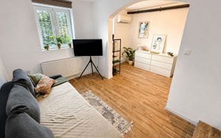 Garsonieră renovată Vilă interbelică 1932 Piața Romană | 28 mp Demisol - Poză 2