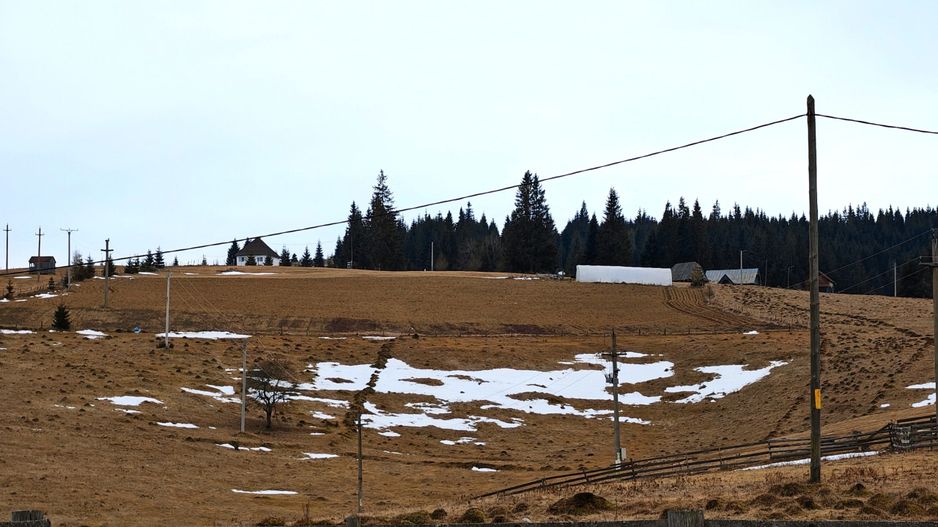 TEREN EXTRAVILAN 730 MP si CONSTRUCTIE , statiunea montana Belis CLUJ - Poză 1