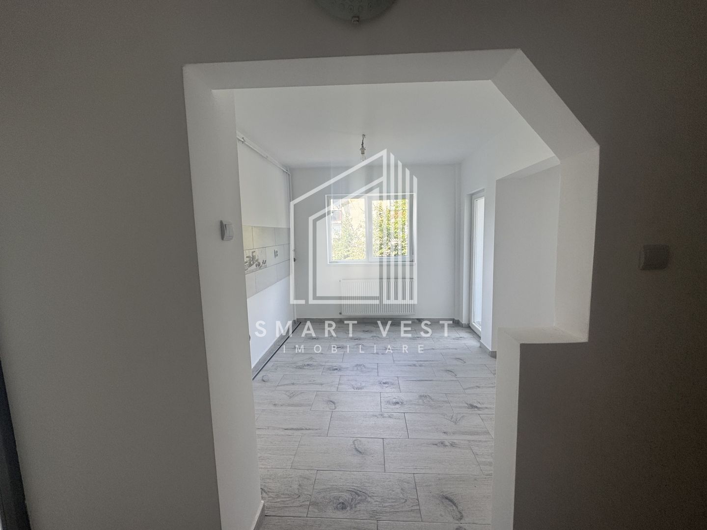 Apartament 2 camere finisat | Etaj 2 | Zona Micro 16 - Poză 3