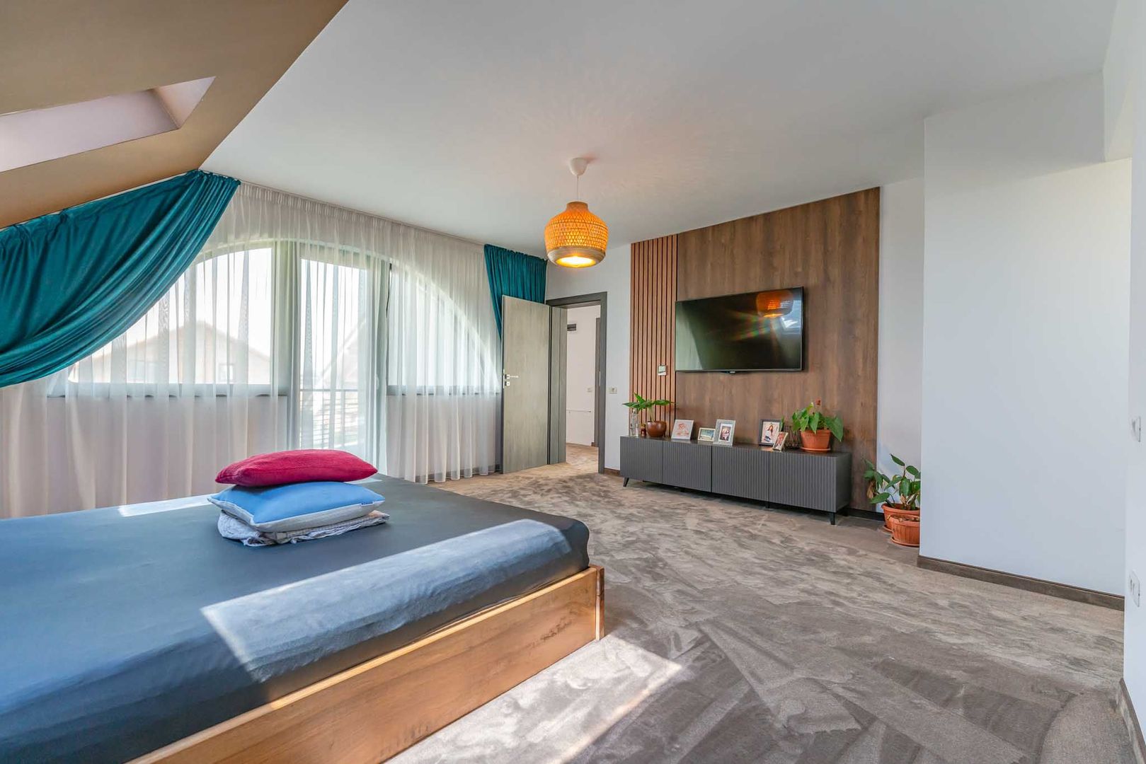 Casă individuală nouă, modernă, în Sânpetru, zona Triaj (Brasov) - Poză 15