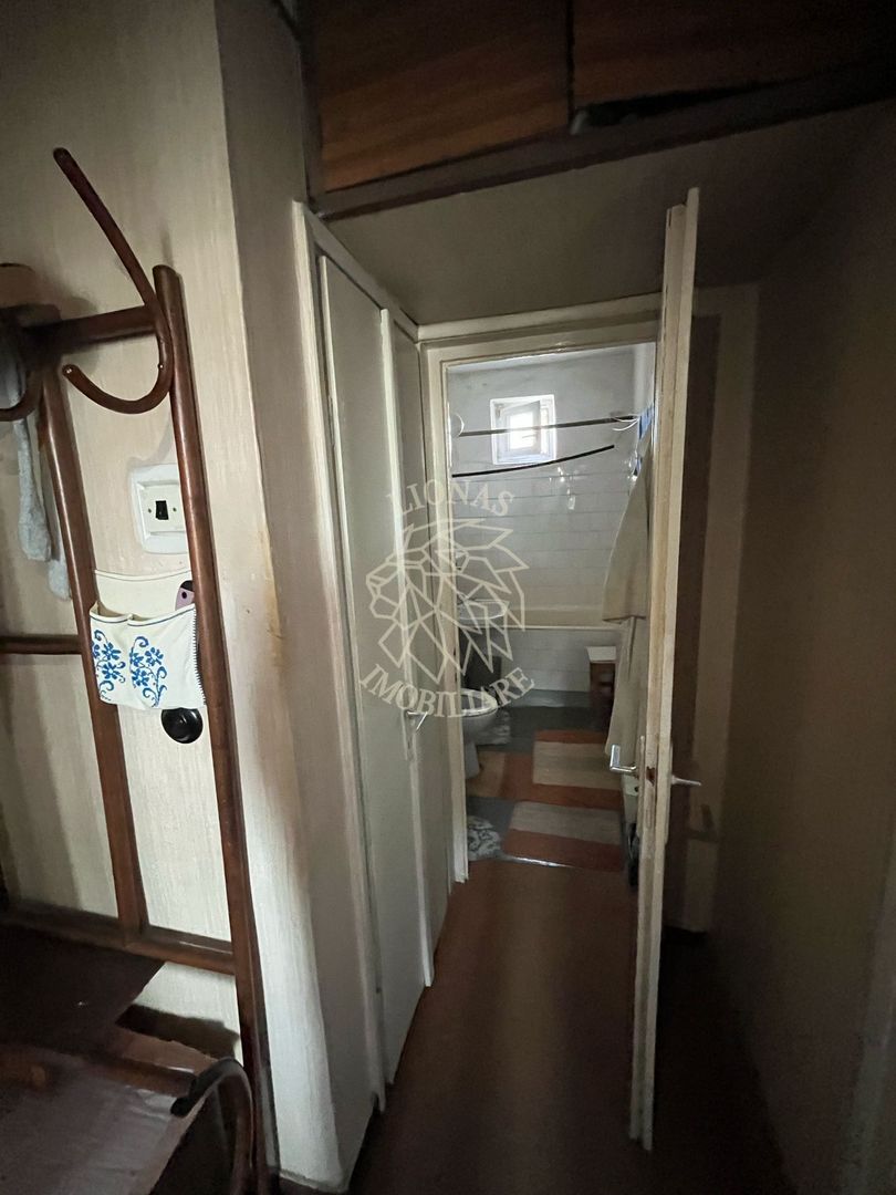 Apartament decomandat 4 camere 85 mp+balcon-etaj 3-Zona Independentei - Poză 6