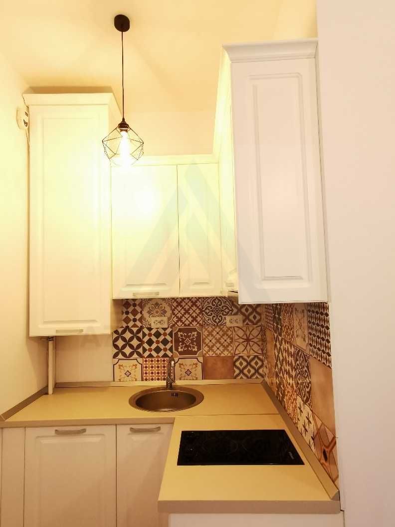 Studio modern 55 mp utili etaj 1 baie cu fereastra in zona Centrala - Poză 3