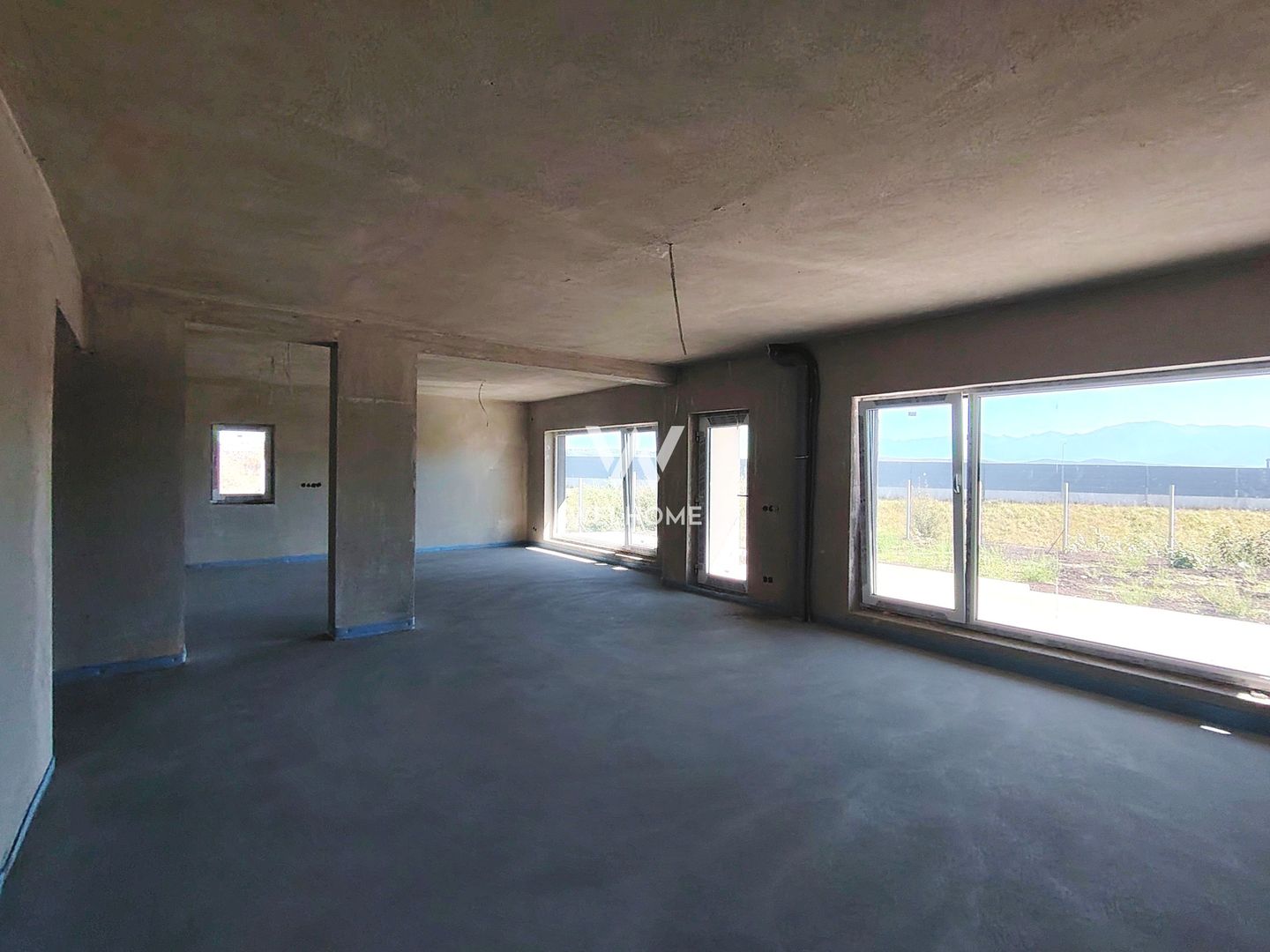 Casa mare cu garaj si teren 790 mp - Casa NOUA - Poză 2