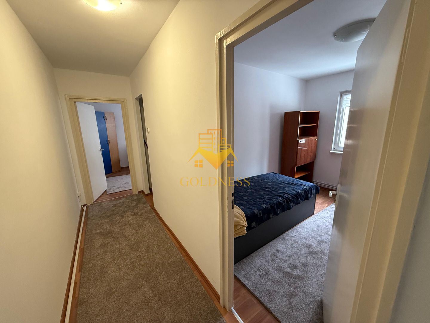 3 camere semidecomandate, balcon, Gheorgheni, Hotel Royal, P-ta Hermes - Poză 10